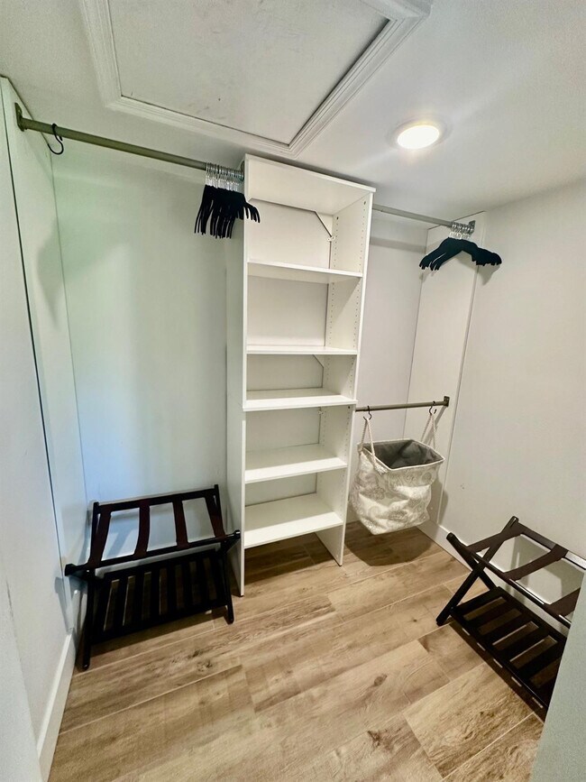 Building Photo - 11863 Wimbledon Cir