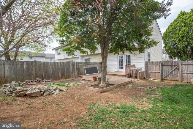 Building Photo - 28 Talcon Ct