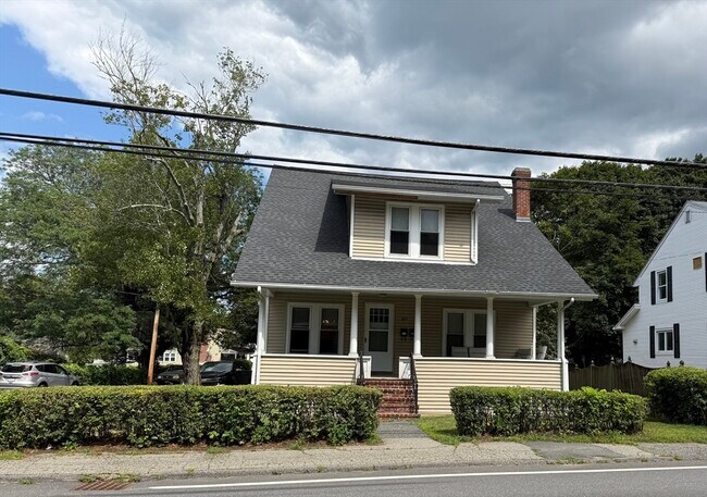 Primary Photo - 107 Lincoln St