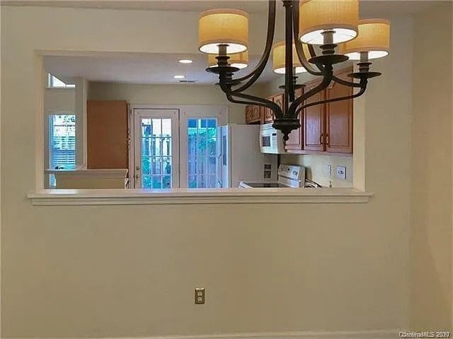Building Photo - 8825 Scotch Heather Way