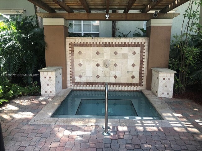 Building Photo - 1919 Van Buren St