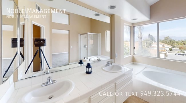 Building Photo - 1359 Pajero-