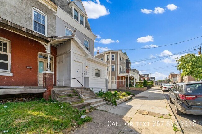 Building Photo - 1682 Harrison St