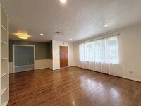 Building Photo - 3419 Linkwood Dr