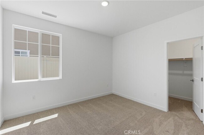 Building Photo - 11647 Saddleback Dr