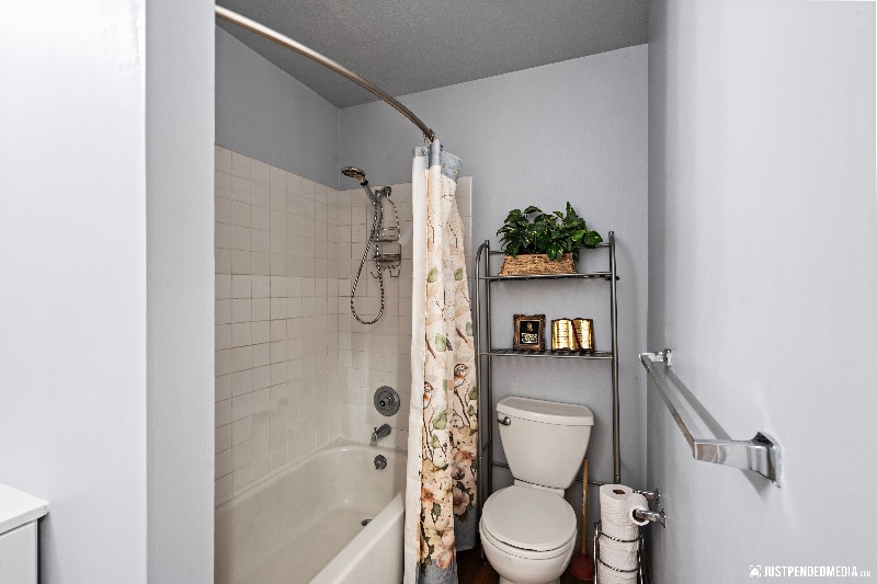 Building Photo - 3030 Denali St