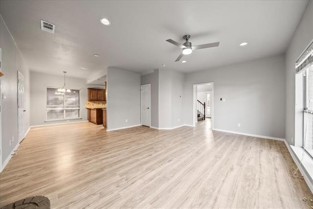 Building Photo - 344 Raintree Dr