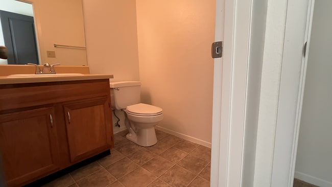 Building Photo - 1281 Dakota Dr