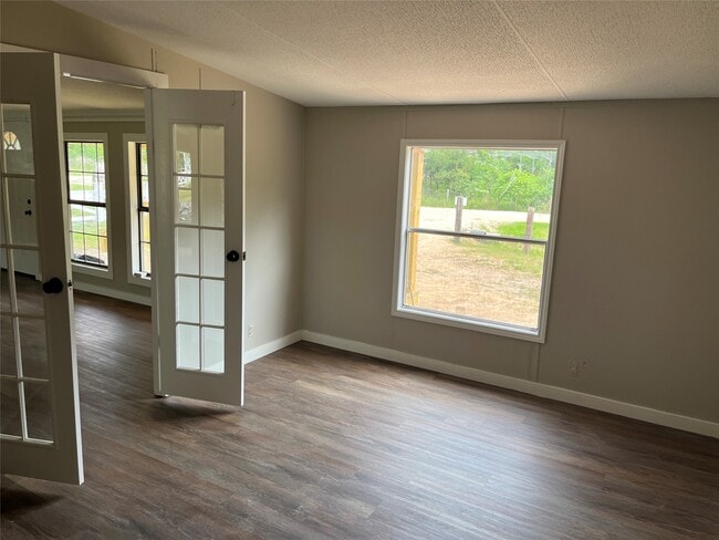 Building Photo - 360 Jammye Dr
