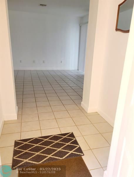Building Photo - 2659 Carambola Cir N