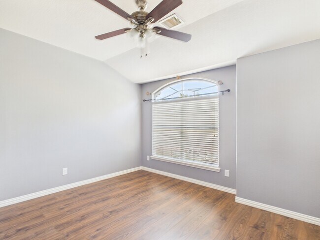 Building Photo - 5930 Cypresswood Green Dr