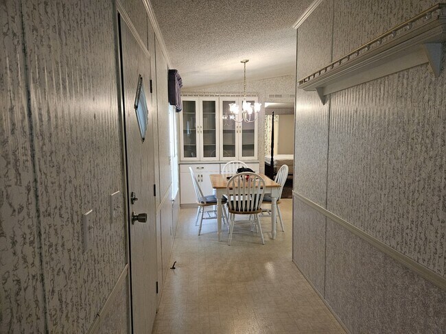 Building Photo - 9308 Seabright Ave