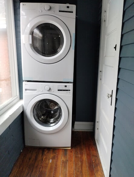 Building Photo - 503 Wallace Ave