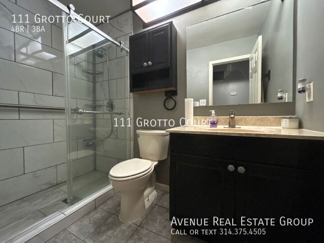 Building Photo - 111 Grotto Ct