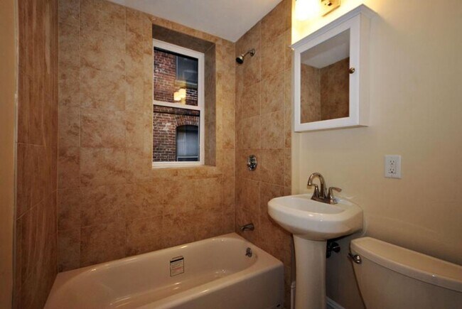 Building Photo - 883 Huntington Ave