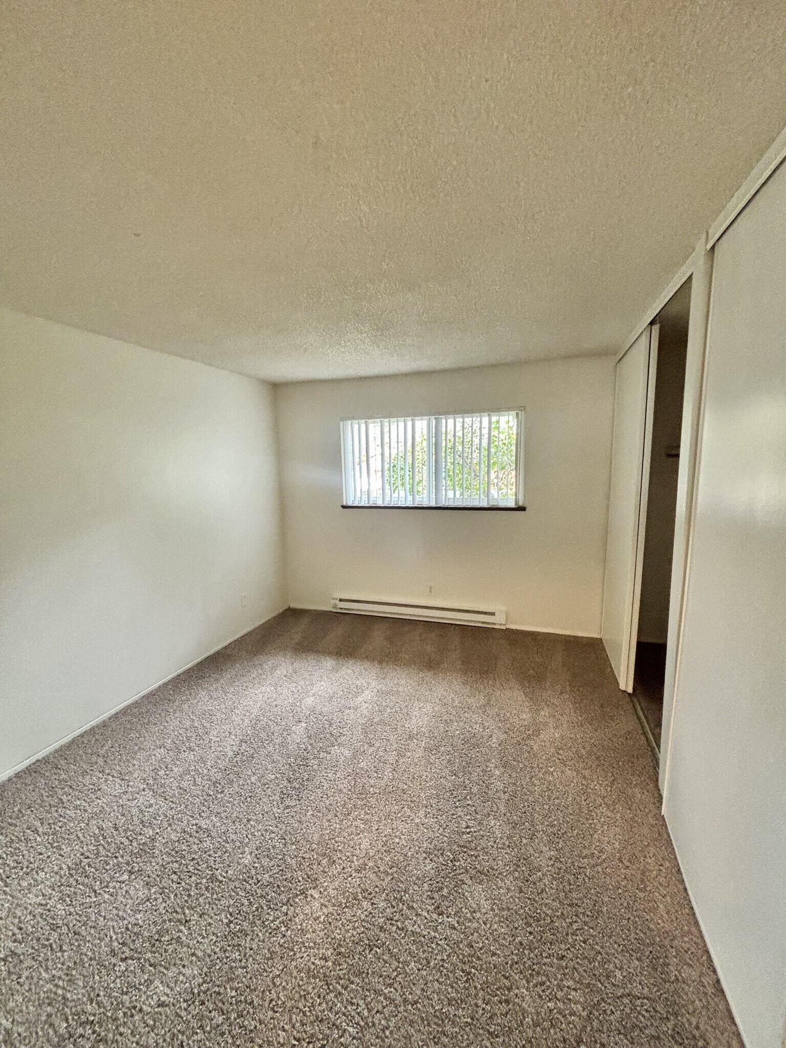 Building Photo - 3950 SW 102nd Ave