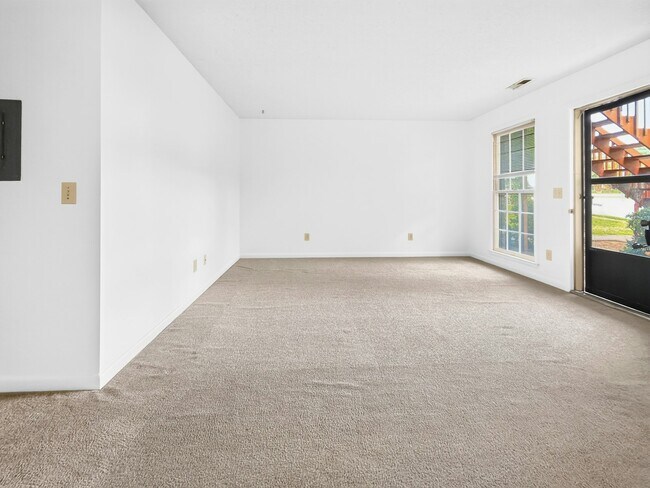 Building Photo - 6209 Friar Tuck Dr NW