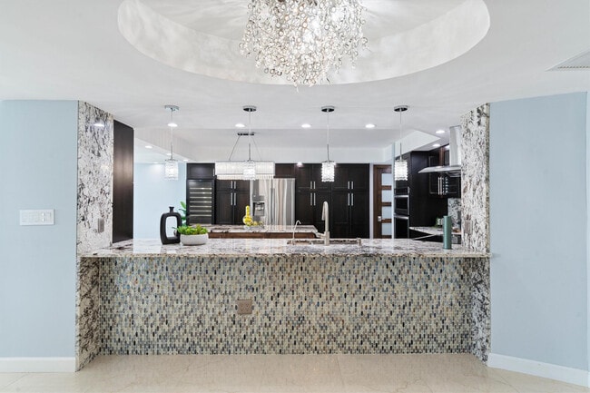 Building Photo - 4100 Galt Ocean Dr