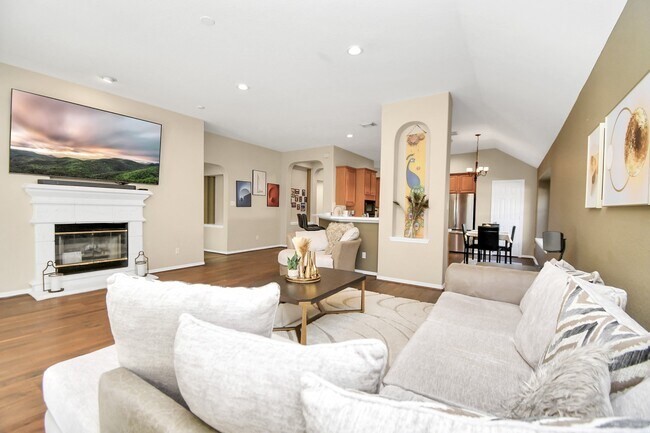 Building Photo - 3506 Paluxy Cir