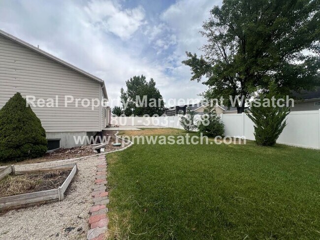 Building Photo - 7455 S 4950 W