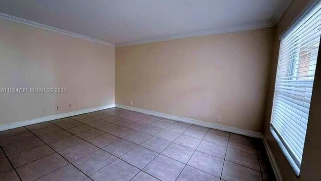 Building Photo - 2377 NW 123rd Ave