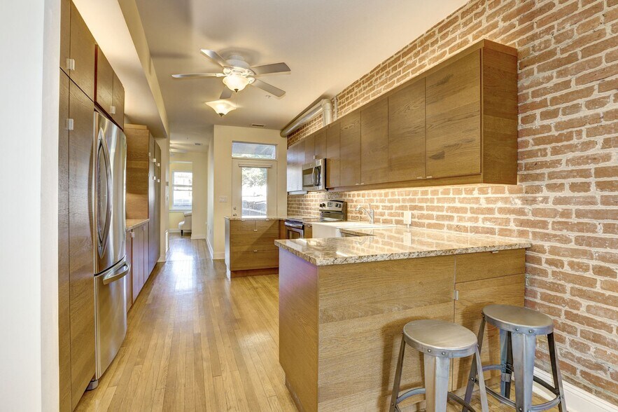 Building Photo - 4114 New Hampshire Ave NW