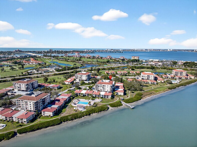 Building Photo - 6218 Palma del Mar Blvd S