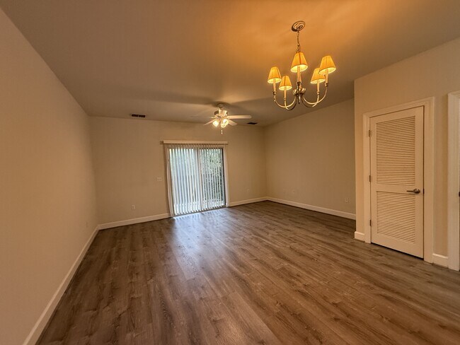 Building Photo - 15284-15331 US-331 BUS