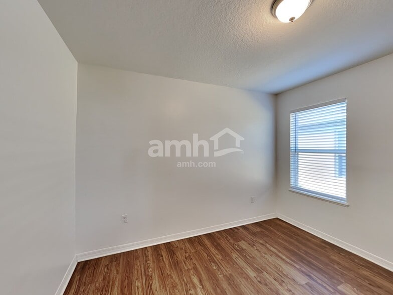 Building Photo - 5010 Windbourne Way