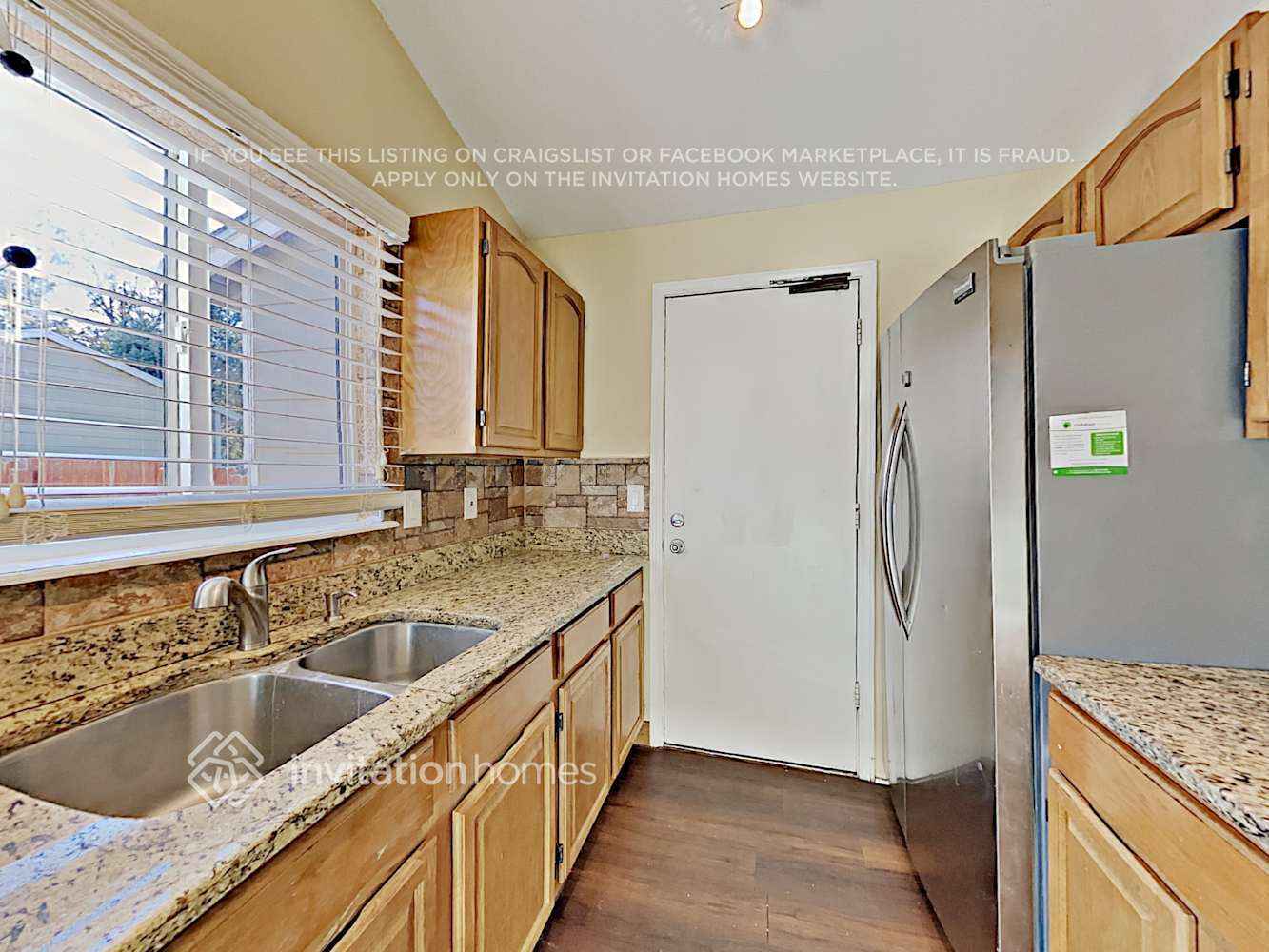 Building Photo - 17579 E Temple Dr