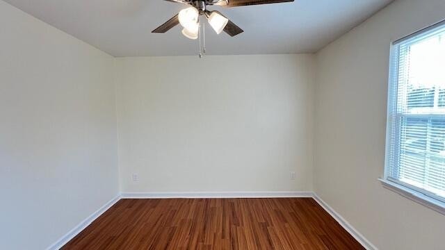 Building Photo - 115 N Valley Dr NW