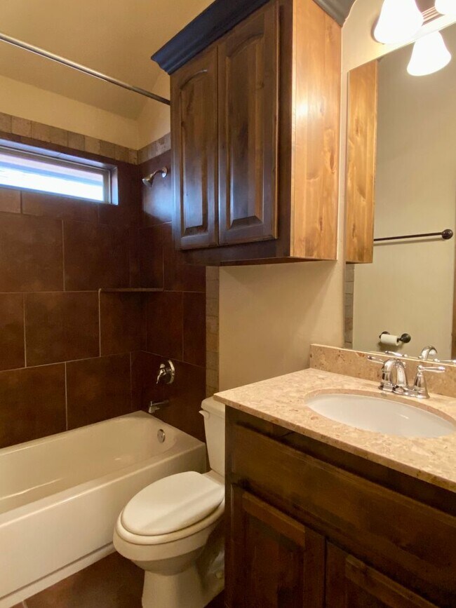 Building Photo - Water Front Property!!  3 Bed, 2 bath with Storm Shelter