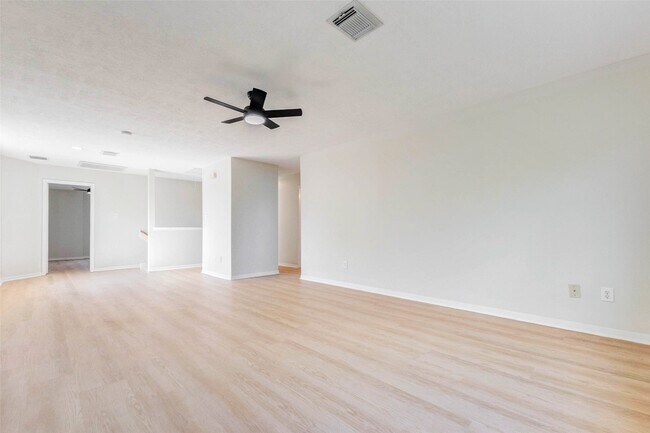 Building Photo - 5318 Cilantro Ln