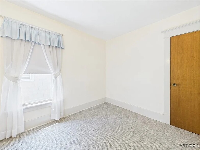 Building Photo - 58 Roanoke Pky