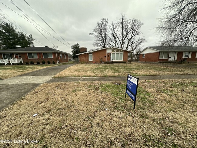 Building Photo - 4806 Mid Dr