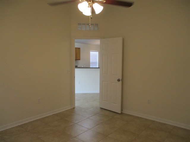 Building Photo - 2201 Pierce Arrow Dr