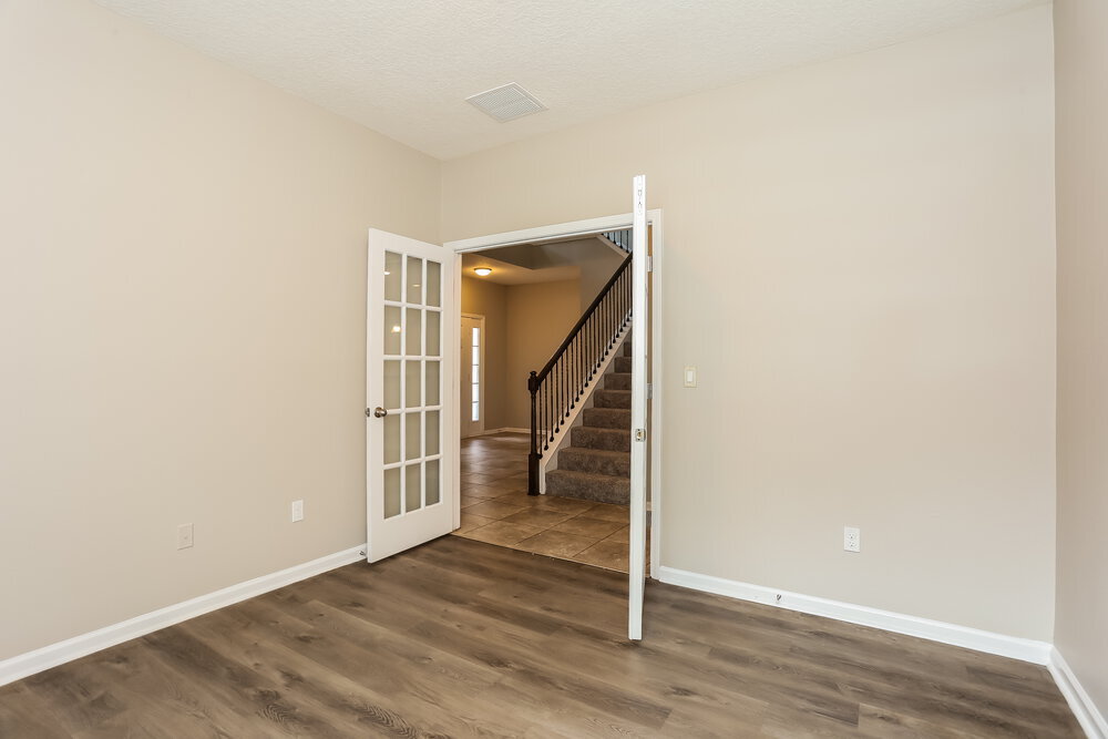 Building Photo - 646 Drysdale Dr