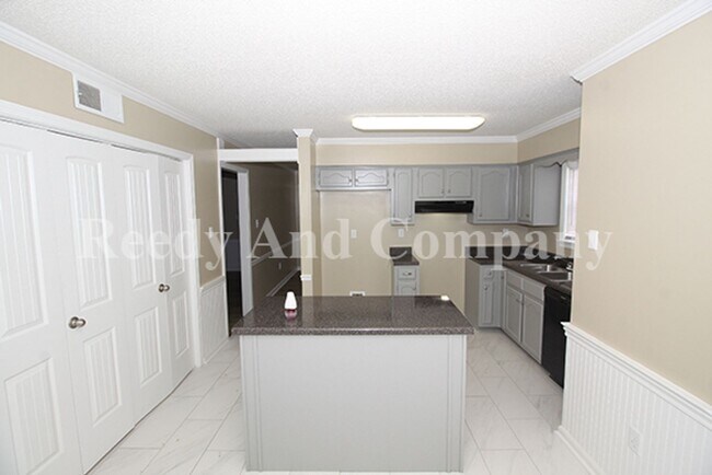 Building Photo - 4496 Green Creek