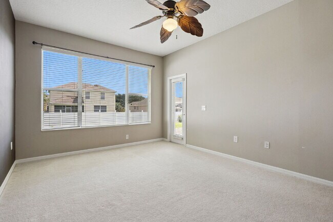 Building Photo - Spacious 3-Bedroom Gem with 2 Baths and 2238 Sq Ft of Comfort in Clermont!