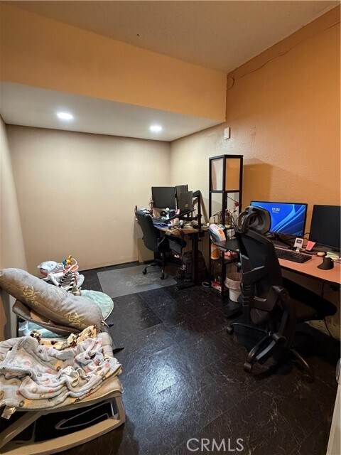 Building Photo - 321 Red Cedar Pl