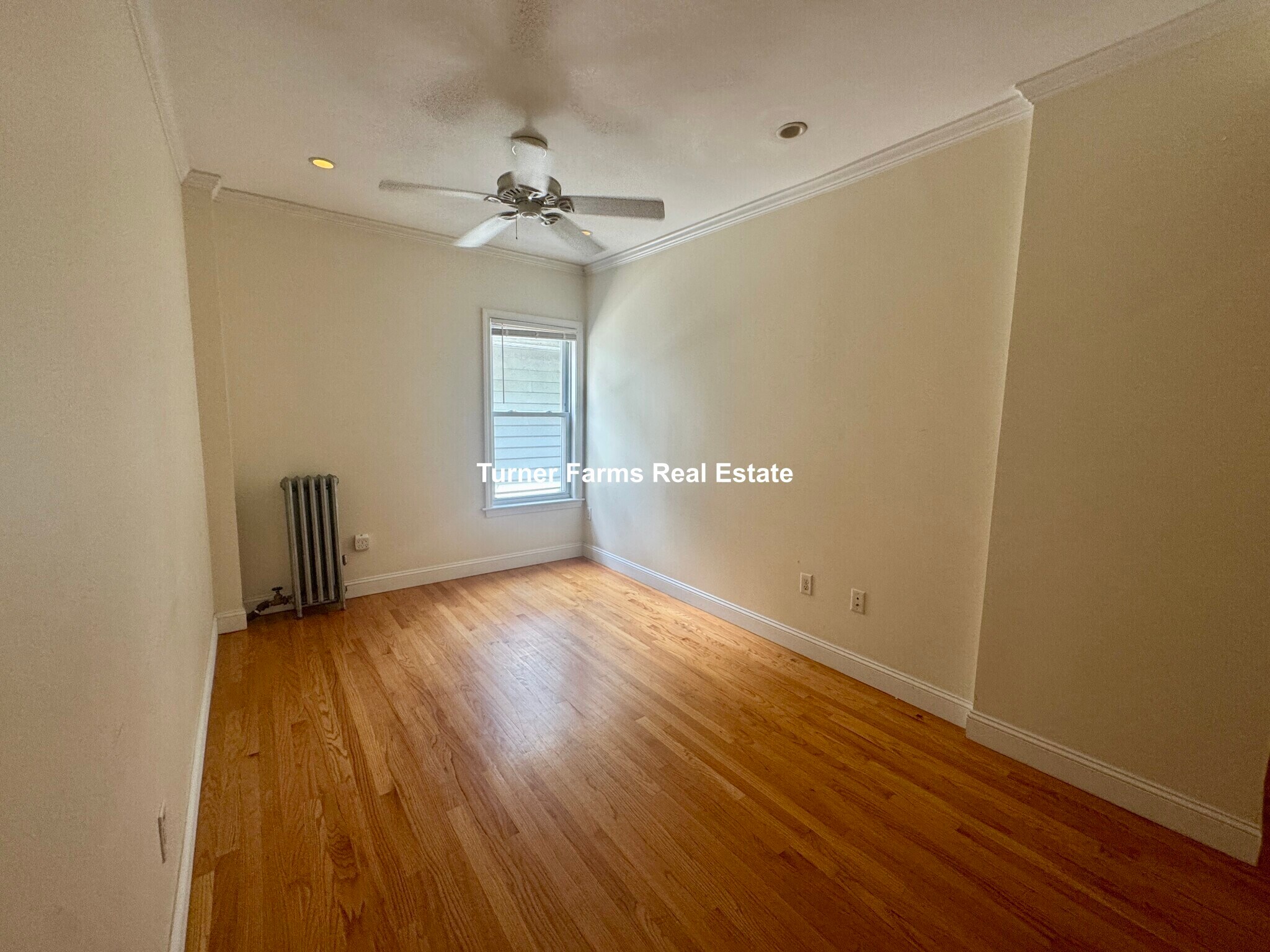 Building Photo - 1576 Cambridge St
