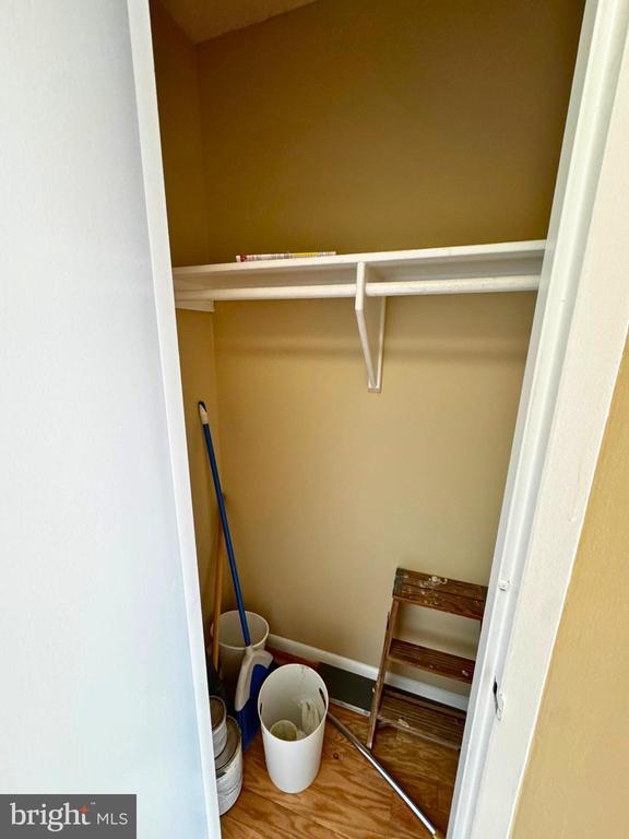 Building Photo - 2500 N Van Dorn St