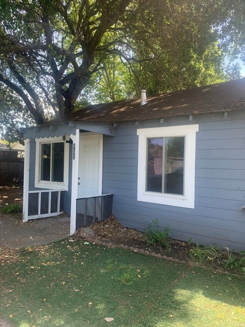 Building Photo - 802 Brigham Ave