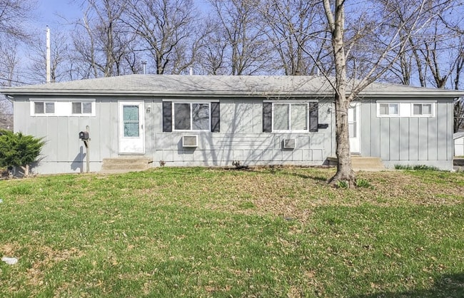 Building Photo - Beautiful Mission Duplex — Hardwood Floors...