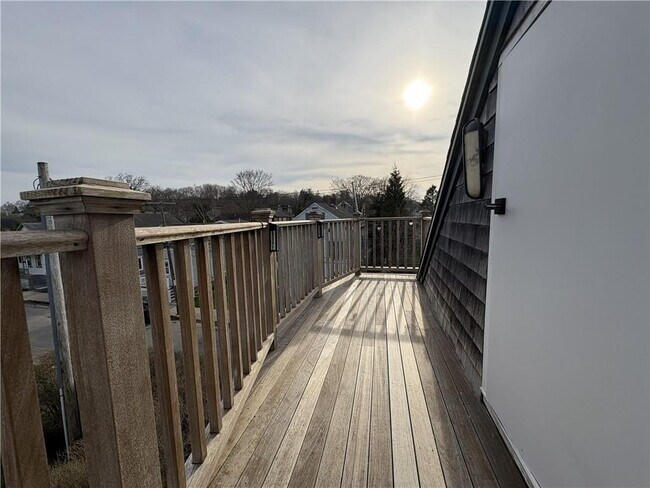 Building Photo - 24 Houston Ave