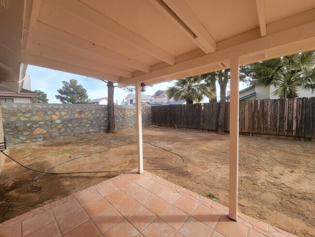 Building Photo - 10918 Joe Dimaggio Cir