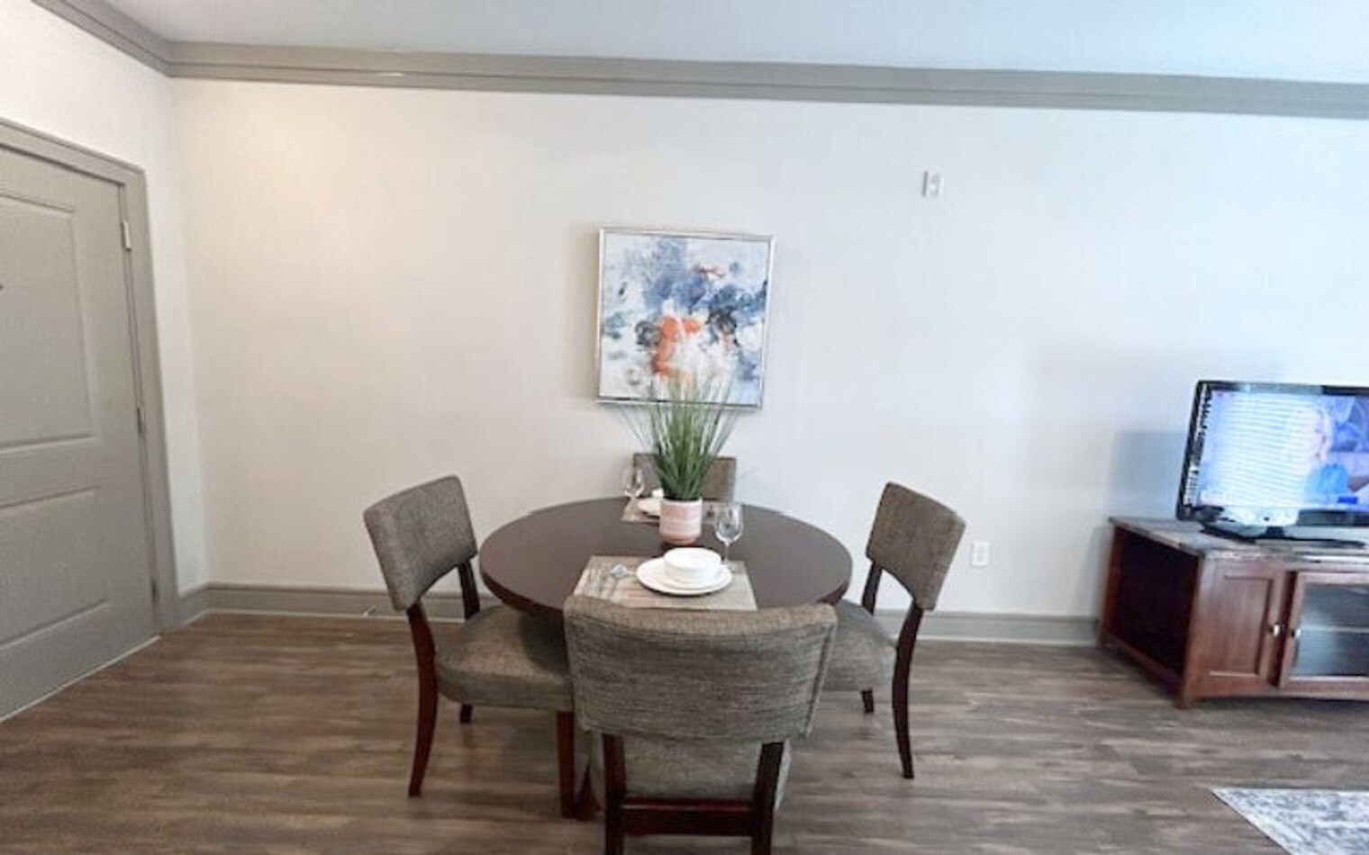 Building Photo - 900 Venue Wy