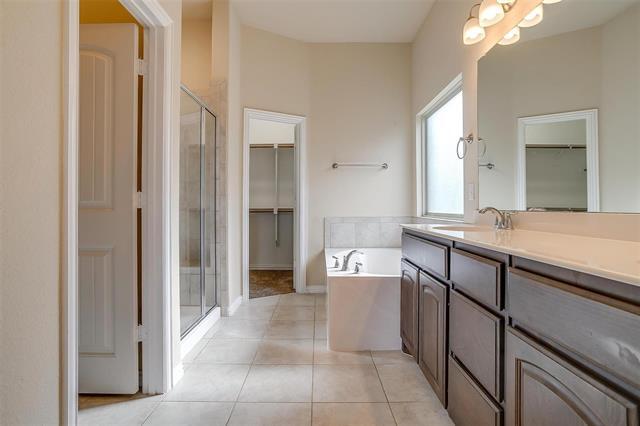 Building Photo - 205 Mineral Point Dr