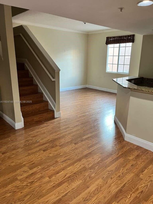 Building Photo - 2891 NE 185th St