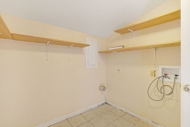 Building Photo - Adorable 2 Bedroom Duplex in Myrtle Beach